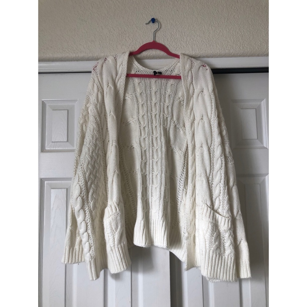 ☀️2 for 10☀️Knit Cardigan Sweater